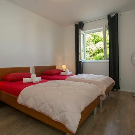 Ana Apartman